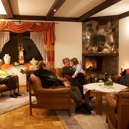Fuer 11 Personen Und 1 Kind By Interhome Birresborn